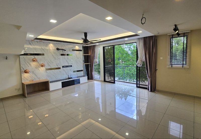 Upper East @ Tiger Lane