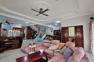 TAMAN IPOH BOULEVARD TIMOR