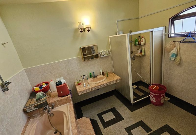 TAMAN IPOH BOULEVARD TIMOR