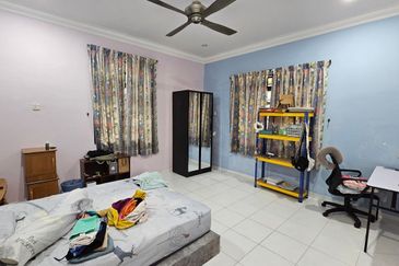 TAMAN IPOH BOULEVARD TIMOR