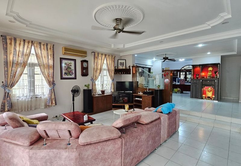 TAMAN IPOH BOULEVARD TIMOR