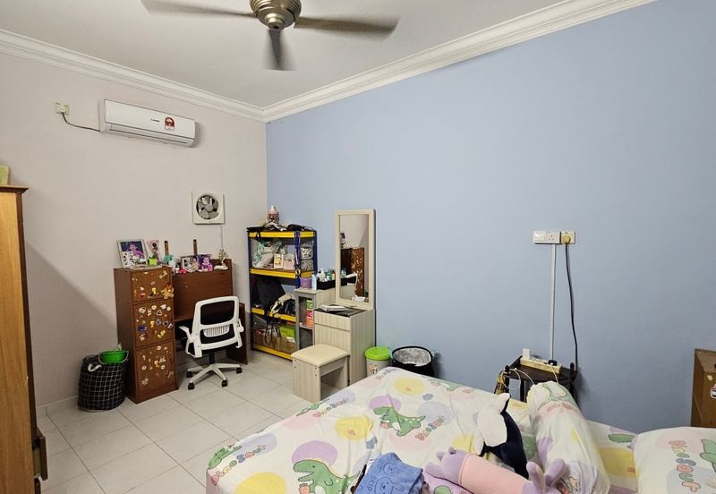 TAMAN IPOH BOULEVARD TIMOR