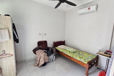 TAMAN IPOH BOULEVARD TIMOR