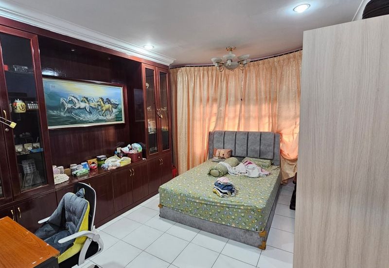 TAMAN IPOH BOULEVARD TIMOR