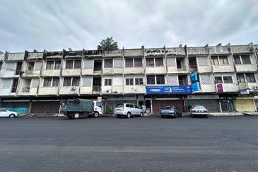 Jalan Pasir Puteh, Station 18