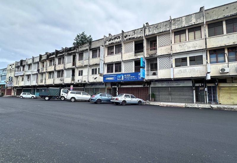 Jalan Pasir Puteh, Station 18