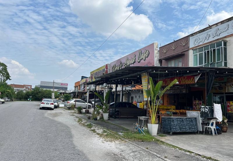 KLEBANG RESTU NEAR TASEK CHEMOR PERAK FREEHOLD SUPER LONG DOUBLE STOREY SHOP FOR SALE