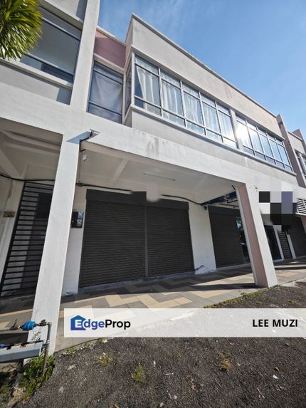 STATION 18 PENGKALAN NEAR PASIR PUTEH IPOH FULLY RENOVATED TIP TOP CONDITION DOUBLE STOREY SHOP FOR SALE, Perak, Ipoh