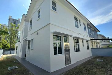 TAMAN MERU DESA PARK