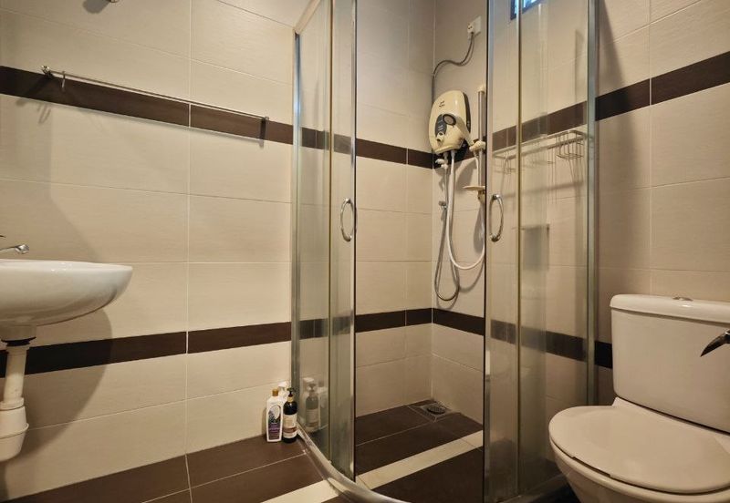 TAMAN MERU DESA PARK