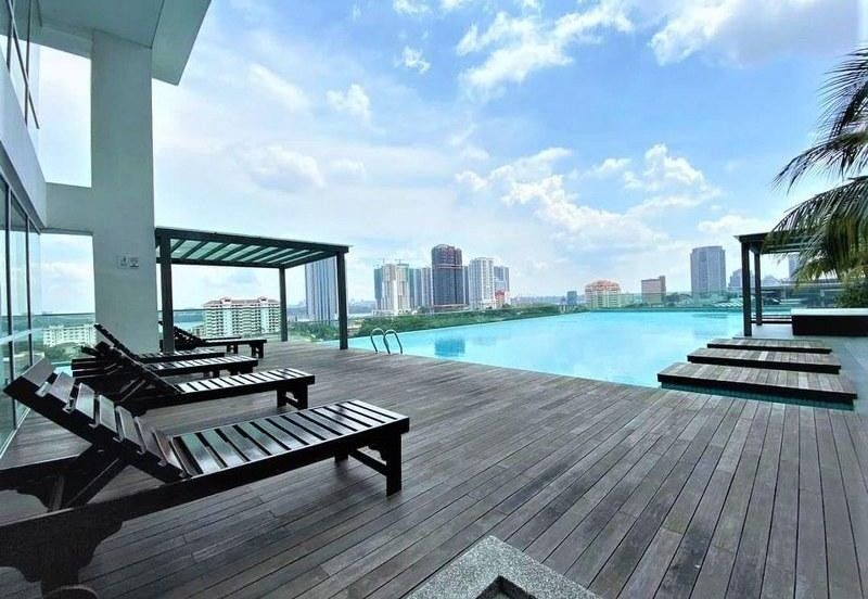 Paragon Suites @ CIQ