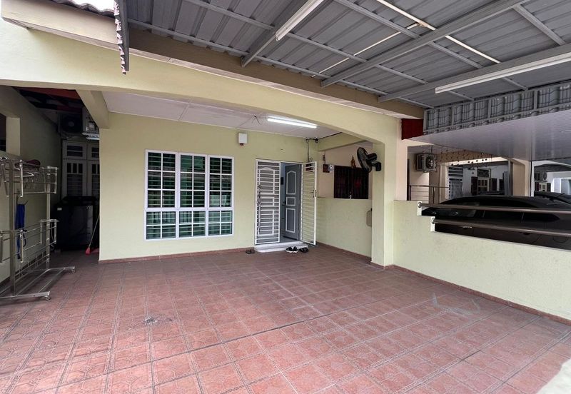 Panorama Lapangan Perdana