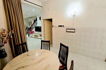 TAMAN BISTARI MENGLEMBU