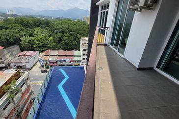 THE MAJESTIC (IMPERIAL & MAJESTIC)