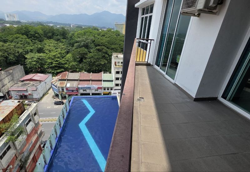 THE MAJESTIC (IMPERIAL & MAJESTIC)