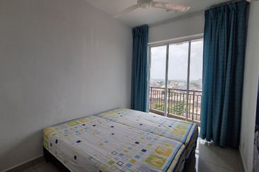 THE MAJESTIC (IMPERIAL & MAJESTIC)