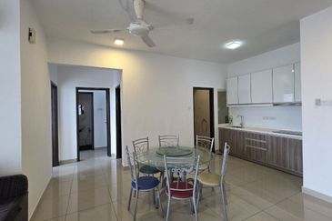 THE MAJESTIC (IMPERIAL & MAJESTIC)