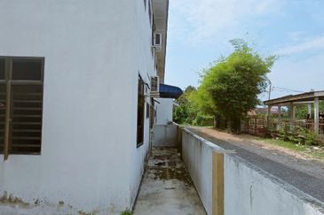 KAMPUNG BUKIT MERCHU