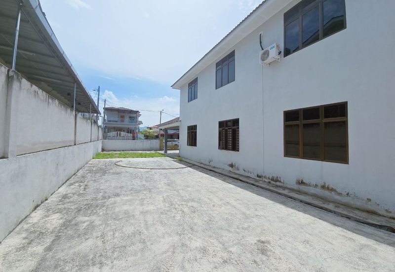 KAMPUNG BUKIT MERCHU