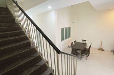 TAMAN GERBANG LAHAT BISTARI