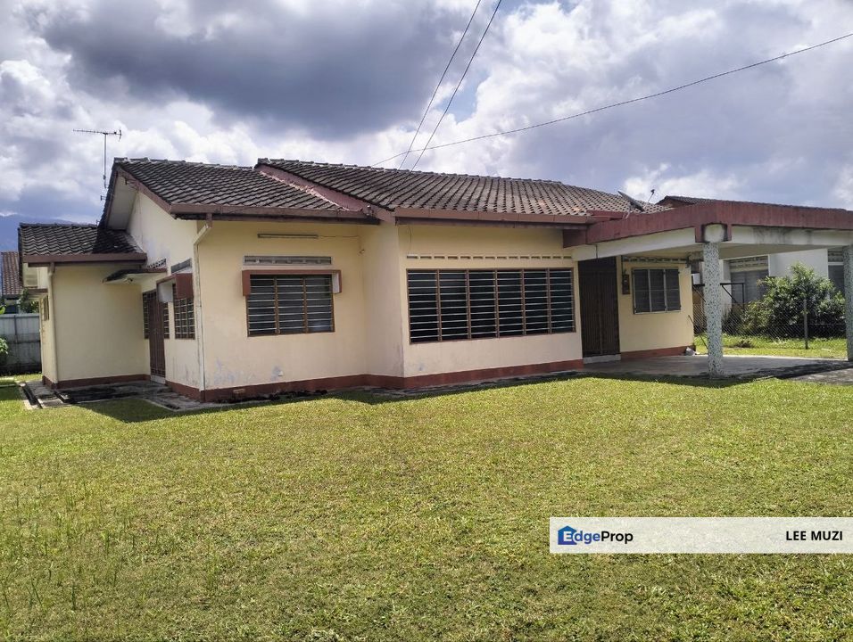 TAIPING PERAK GOOD LOCATION HUGE LAND SINGLE STOREY BUNGALOW HOUSE FOR SALE, Perak, Taiping