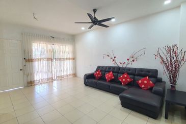 Panorama Lapangan Perdana