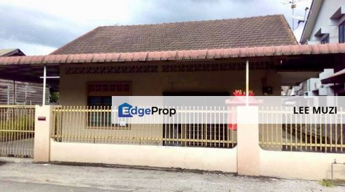 KANTHAN CHEMOR PERAK NEAR KLEBANG VERY SPACIOUS SINGLE STOREY BUNGALOW HOUSE FOR SALE, Perak, Kinta
