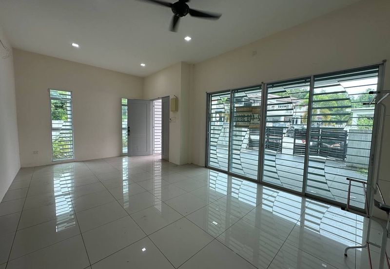 TAMAN GERBANG LAHAT BISTARI