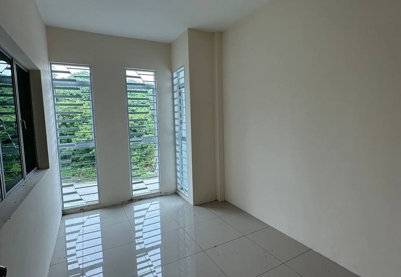 TAMAN GERBANG LAHAT BISTARI