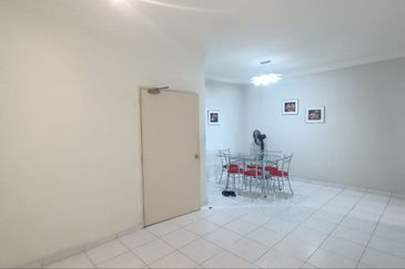 KONDOMINIUM DAMAIPURI