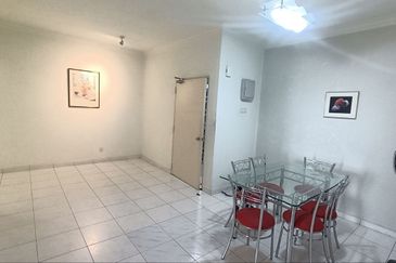 KONDOMINIUM DAMAIPURI