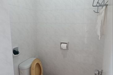 KONDOMINIUM DAMAIPURI