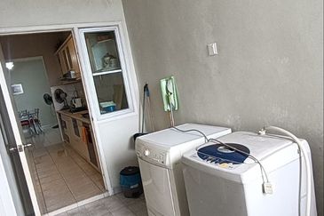 KONDOMINIUM DAMAIPURI