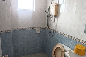 KONDOMINIUM DAMAIPURI