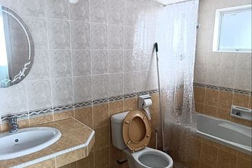 KONDOMINIUM DAMAIPURI