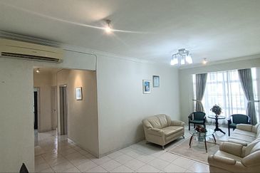 KONDOMINIUM DAMAIPURI