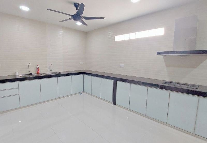 Taman Pengkalan Precinct 18