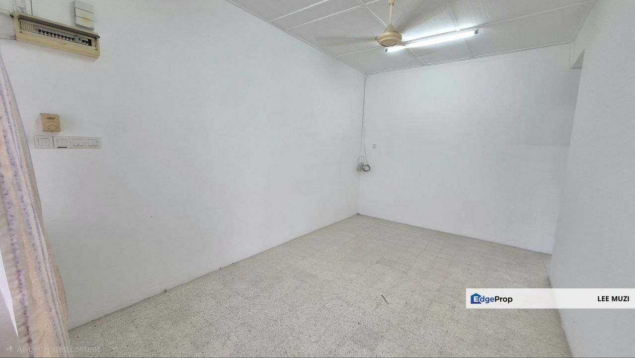 IPOH GARDEN FREEHOLD GOOD CONDITION PRIME LOCATION NEAR IPOH TOWN KINTA CITY SINGLE STOREY HOUSE FOR SALE, Perak, Ipoh