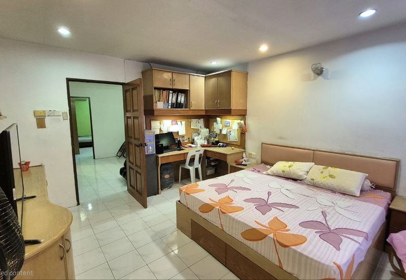 TAMAN SRI PENGKALAN BARAT MEWAH