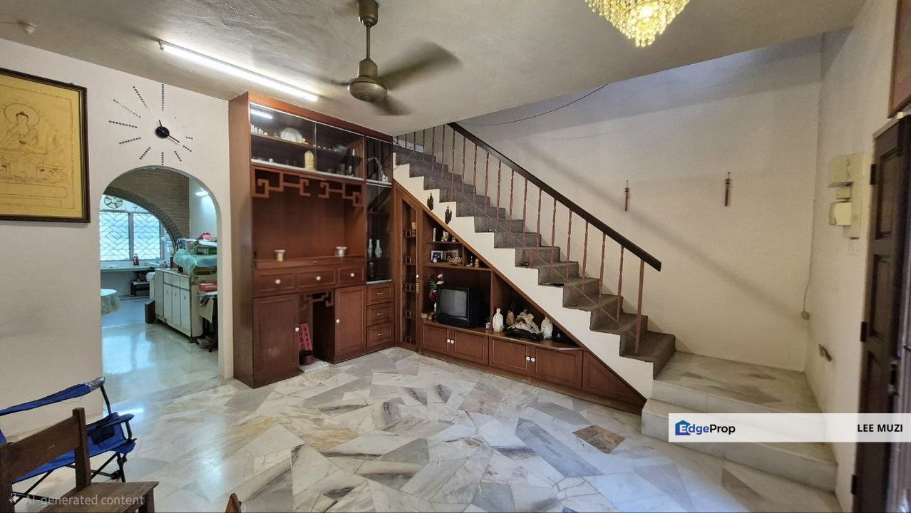 TAMAN CEMPAKA IPOH TOWN RENOVATED EXTENDED WELL MAINTAIN DOUBLE STOREY TERRACE HOUSE FOR SALE, Perak, Ipoh