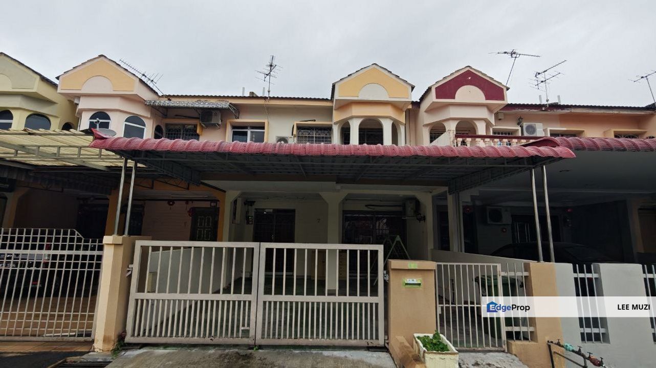 SIMEE IPOH GARDEN IPOH TOWN PARTIAL FURNISHED GREAT LOCATION DOUBLE STOREY TERRACE HOUSE FOR RENT, Perak, Kinta