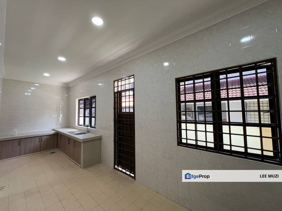 BANDAR BARI SRI KLEBANG FREEHOLD RENOVATED FURNISHED DOUBLE STOREY BUNGALOW FOR SALE, Perak, Kinta