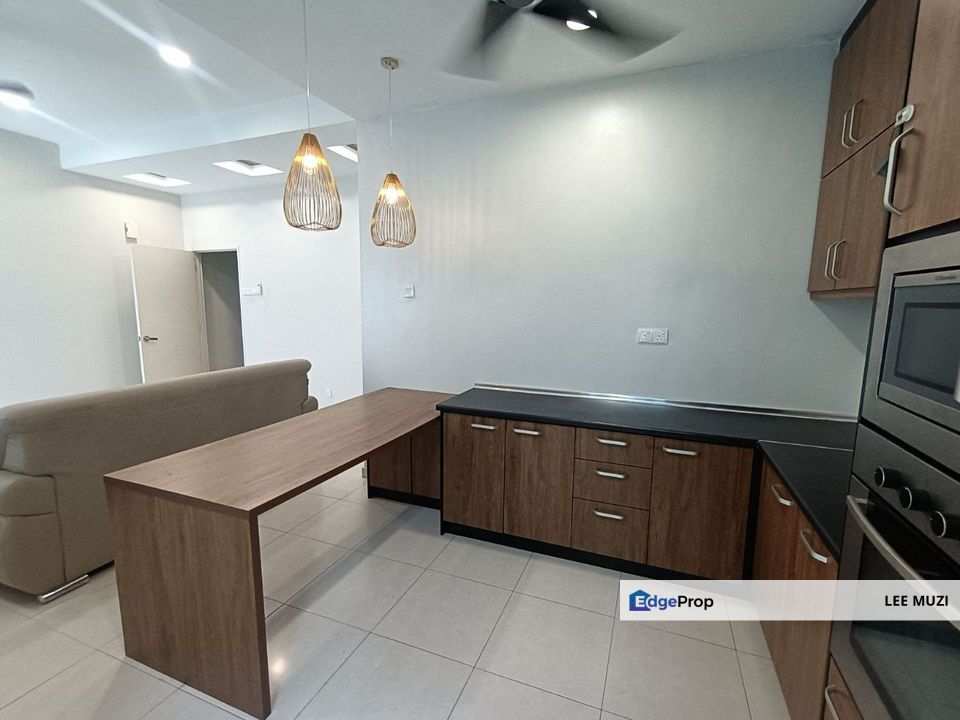 GENESIS JALAN KUALA KANGSAR IPOH TOWN GATED GUARDED FULLY FURNISHED UPPER FLOOR TOWN HOUSE FOR RENT, Perak, Ipoh