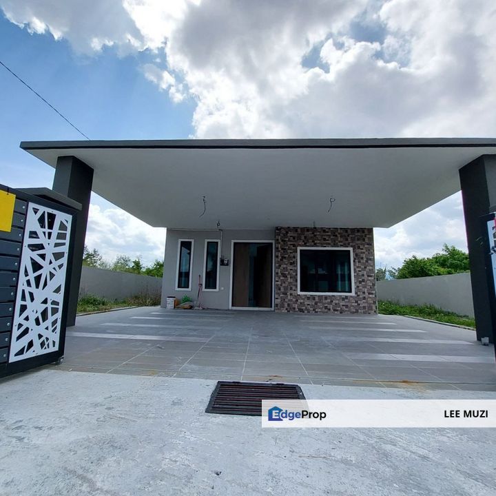 PENGKALAN PEGOH STATION 18 NEAR BANDAR SERI BOTANI SINGLE STOREY BUNGALOW FOR SALE, Perak, Kinta