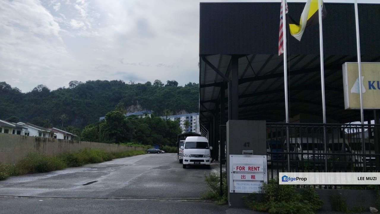 Jalan Kuala Kangsar ipoh commercial land with building 100amp electric For rent, Perak, Ipoh