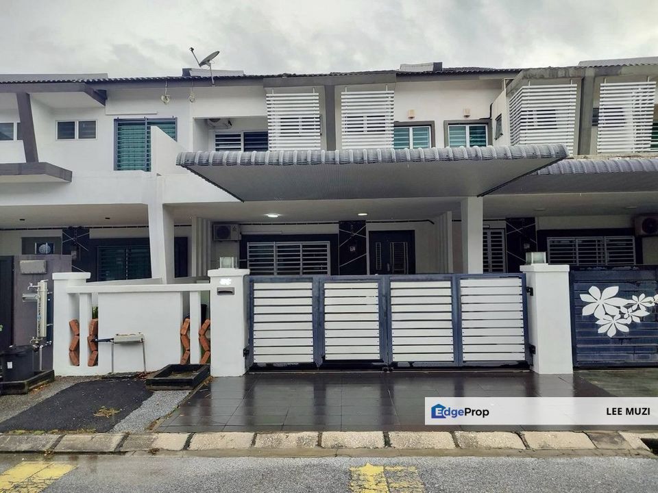 KLEBANG CHEMOR NEAR MERU MODERN RENOVATION EXTENDED FURNISHED MOVE IN CONDITIONS DOUBLE STOREY HOUSE FOR SALE, Perak, Kinta