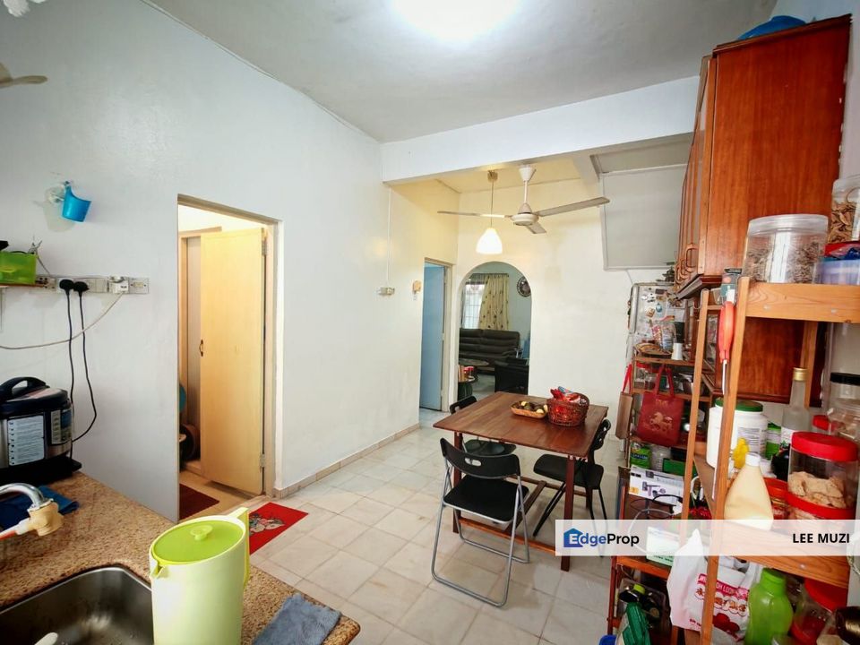 TAMAN SONG CHOON NEAR BOTANI AMPANG GUNUNG RAPAT  EXTENDED GOOD CONDITION DOUBLE STOREY TERRACE HOUSE FOR SALE, Perak, Ipoh