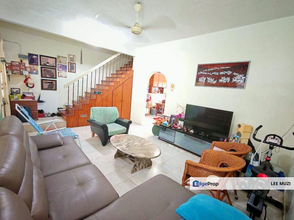 TAMAN SONG CHOON NEAR BOTANI AMPANG GUNUNG RAPAT  EXTENDED GOOD CONDITION DOUBLE STOREY TERRACE HOUSE FOR SALE, Perak, Ipoh