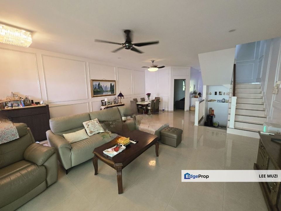 THOMPSON PINES TIGER LANE IPOH EUROPEAN STYLE FURNISHED NEW PAINTED FREEHOLD 3 STOREY TERRACE HOUSE FOR SALE, Perak, Ipoh