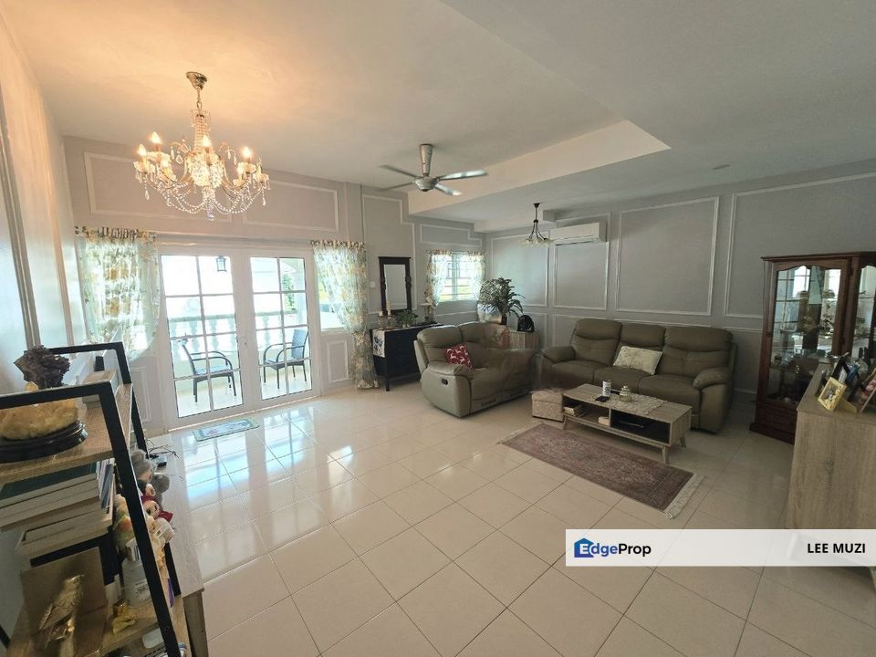 THOMPSON PINES TIGER LANE IPOH EUROPEAN STYLE FURNISHED NEW PAINTED FREEHOLD 3 STOREY TERRACE HOUSE FOR SALE, Perak, Ipoh